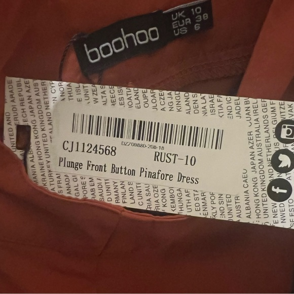 BOOHOO PLUNGE FRONT BUTTON JUMPER DRESS *NWT* - Picture 5 of 7